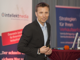 Webinar: Online-Erfolgsschmiede-Programm: RENÉ PENSELIN "The Power Marketing Day - 100 kraftvolle Marketingideen"