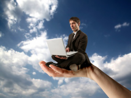 Webinar: Ihre Schadensbearbeitungszeiten um 41% senken mit Cloud Computing