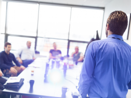 Webinar: HYPNOSE FÜR FÜHRUNGSKRÄFTE