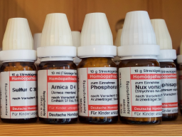 Webinar: Homöopathie für die Teenagerzeit - das Gefühlschaos im Griff behalten