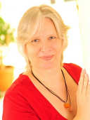 Kerstin Ajasha