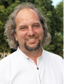 Henning Holst