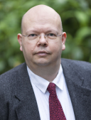 Steffen W Schilke